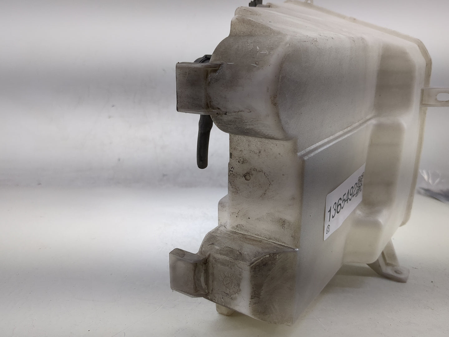 2009-2013 Toyota Corolla Windshield Washer Fluid Reservoir Bottle Oem - Oemusedautoparts1.com