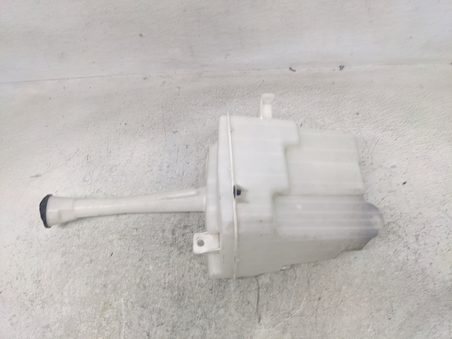 2009-2013 Toyota Corolla Windshield Washer Fluid Reservoir Bottle Oem - Oemusedautoparts1.com