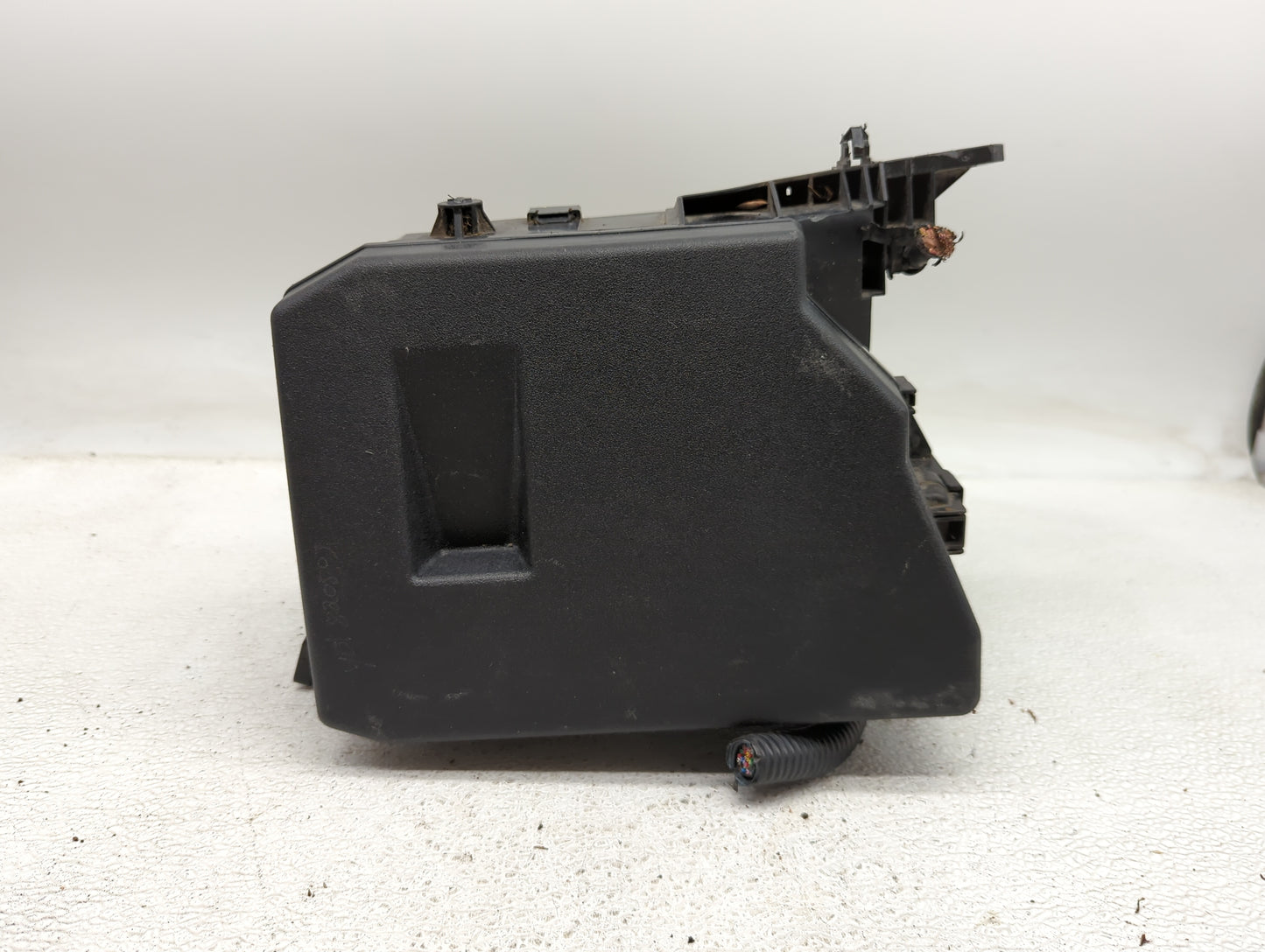 2009-2013 Toyota Corolla Fusebox Fuse Box Panel Relay Module P/N:82662-02270 Fits Fits 2009 2010 2011 2012 2013 2014 OEM Use