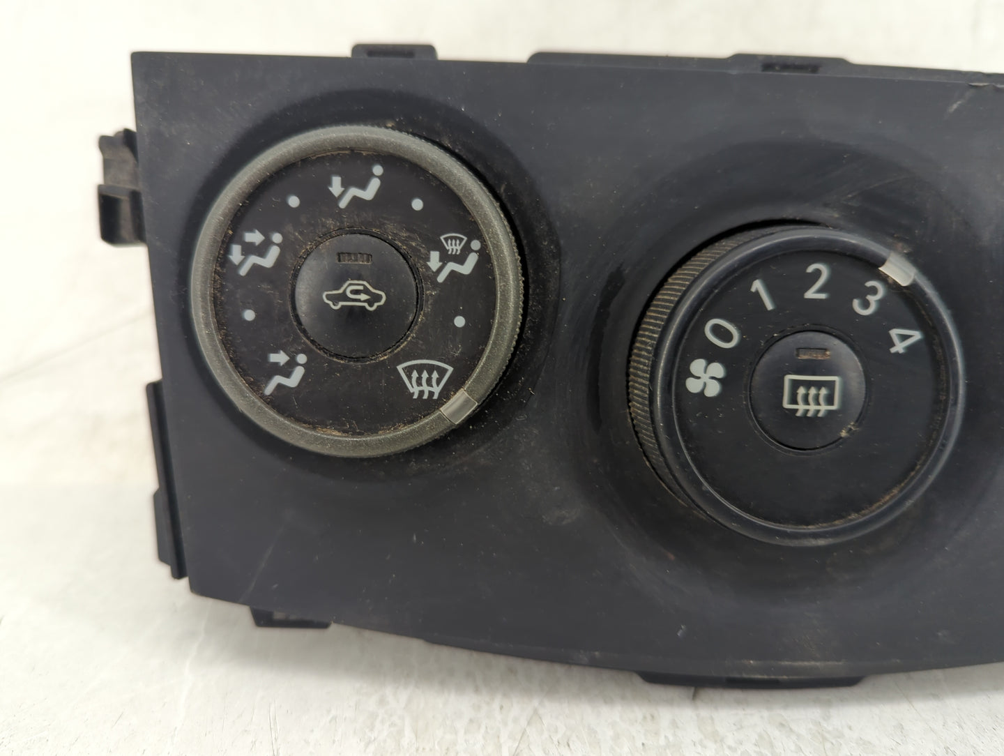 2009-2013 Toyota Corolla Climate Control Module Temperature AC/Heater Replacement P/N:75D401 Fits Fits 2009 2010 2011 2012 2