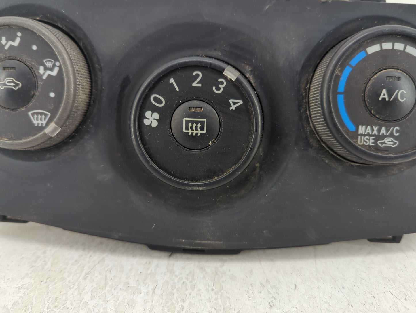 2009-2013 Toyota Corolla Climate Control Module Temperature AC/Heater Replacement P/N:75D401 Fits Fits 2009 2010 2011 2012 2