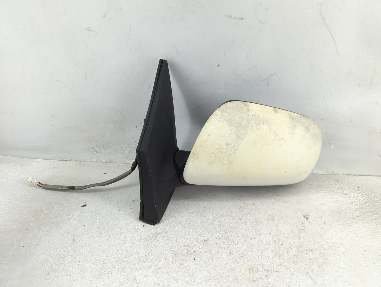 2009-2013 Toyota Corolla Driver Side View Mirror - Left Door Mirror OEM Used - Oemusedautoparts1.com