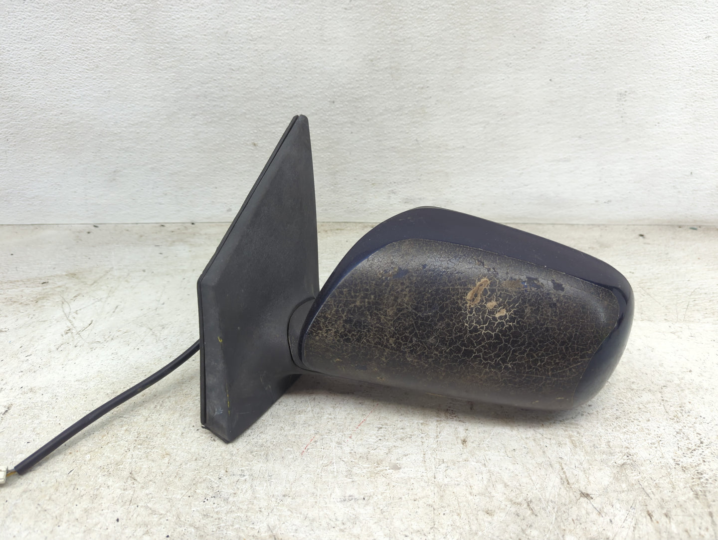 2009-2013 Toyota Corolla Driver Side View Mirror - Left Door Mirror OEM Used - Oemusedautoparts1.com