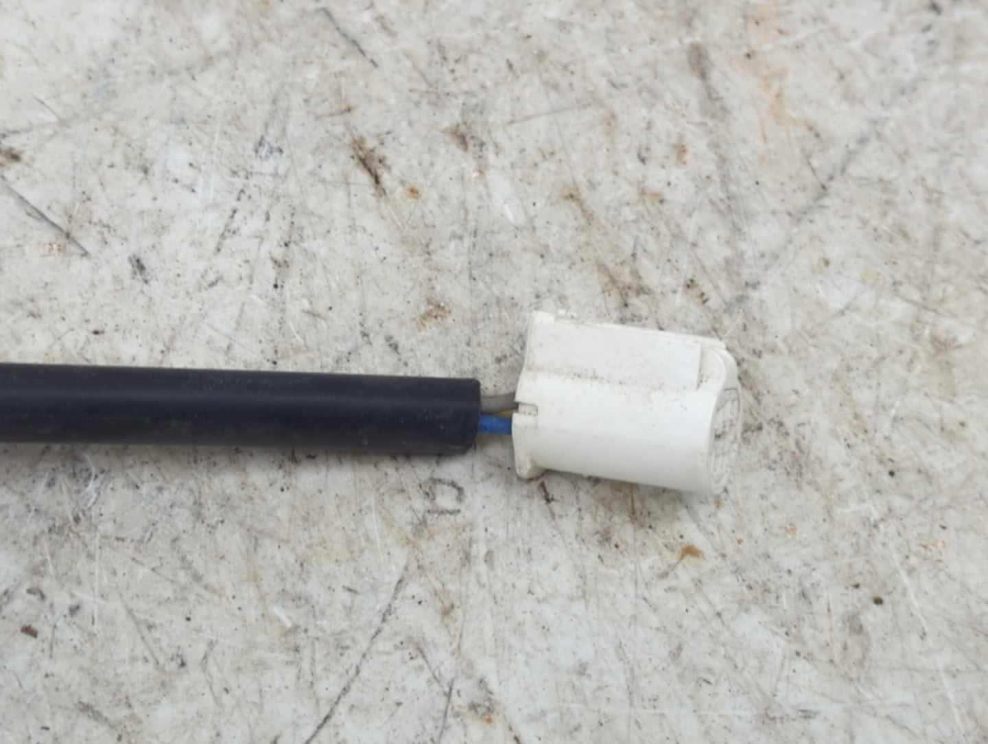 2009-2013 Toyota Corolla Driver Side View Mirror - Left Door Mirror OEM Used - Oemusedautoparts1.com