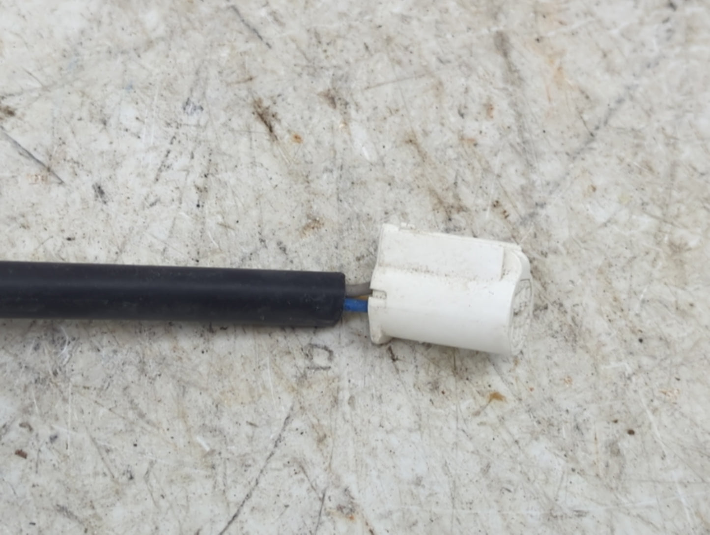 2009-2013 Toyota Corolla Driver Side View Mirror - Left Door Mirror OEM Used - Oemusedautoparts1.com
