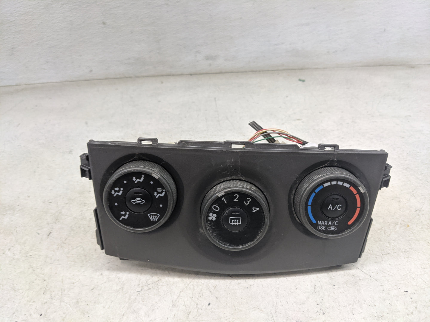 2013 Toyota Corolla Climate Control Module Temperature AC/Heater Replacement Fits OEM Used Auto Parts - Oemusedautoparts1.co
