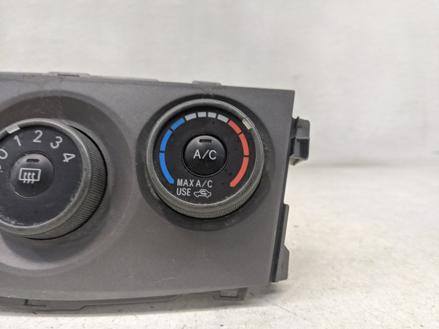 2013 Toyota Corolla Climate Control Module Temperature AC/Heater Replacement Fits OEM Used Auto Parts - Oemusedautoparts1.co