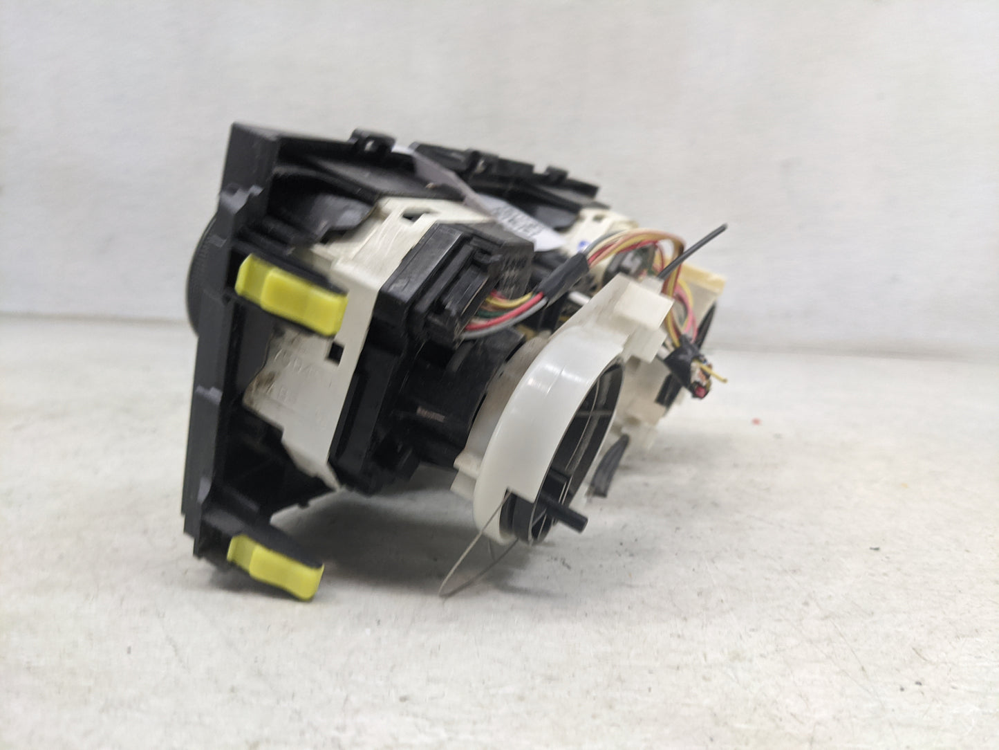 2013 Toyota Corolla Climate Control Module Temperature AC/Heater Replacement Fits OEM Used Auto Parts - Oemusedautoparts1.co