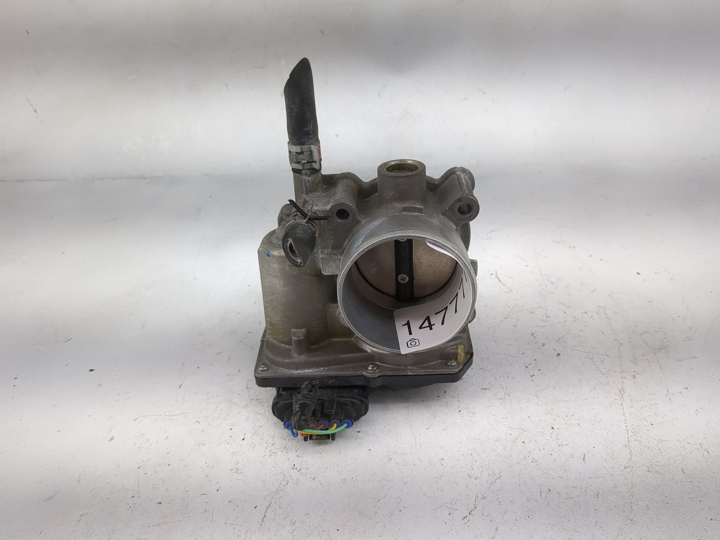 2011-2019 Toyota Corolla Throttle Body P/N:22030-0T080 Fits Fits 2011 2012 2013 2014 2015 2016 2017 2018 2019 OEM Used Auto 