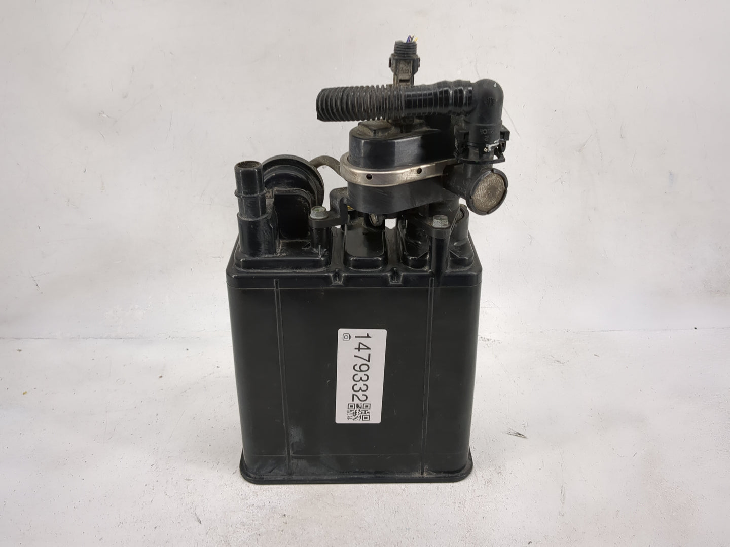 2013 Toyota Corolla Fuel Vapor Charcoal Canister 1479332 - Oemusedautoparts1.com