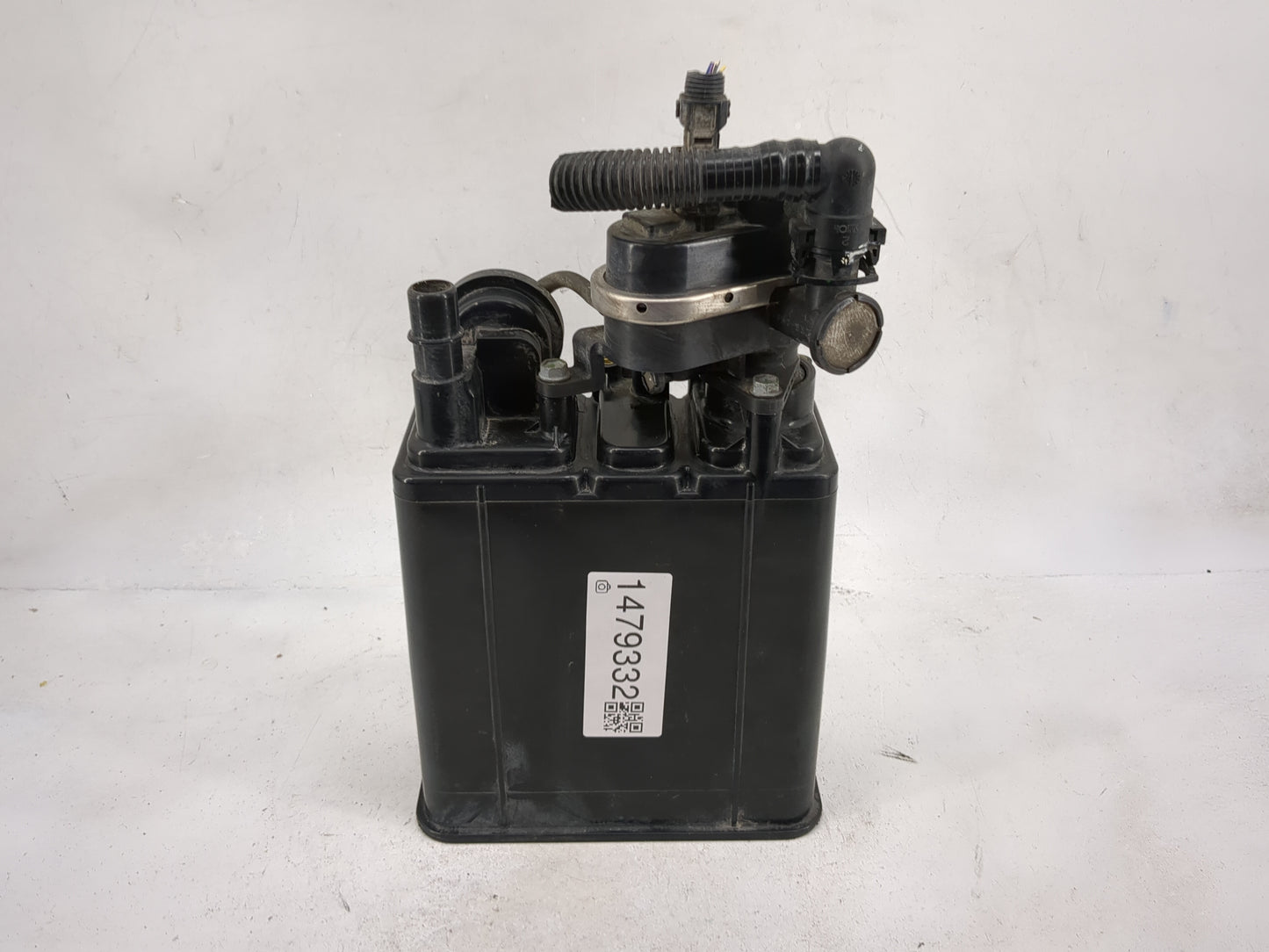 2013 Toyota Corolla Fuel Vapor Charcoal Canister 1479332 - Oemusedautoparts1.com