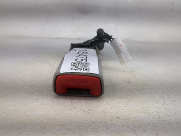 2009-2013 Toyota Corolla Passenger Front Seatbelt Buckle Gray - Oemusedautoparts1.com