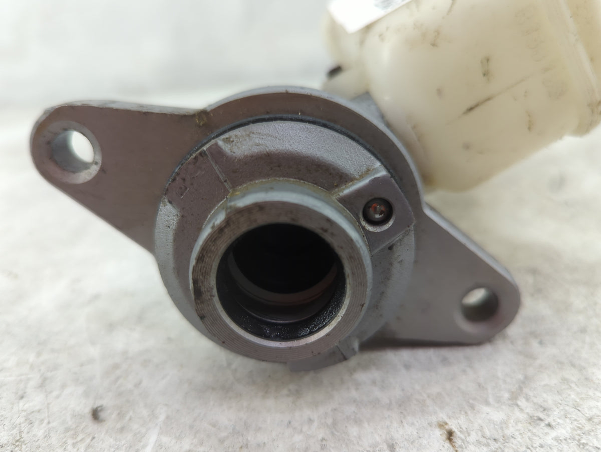 2010-2013 Toyota Corolla Brake Master Cylinder 1516217 - Oemusedautoparts1.com