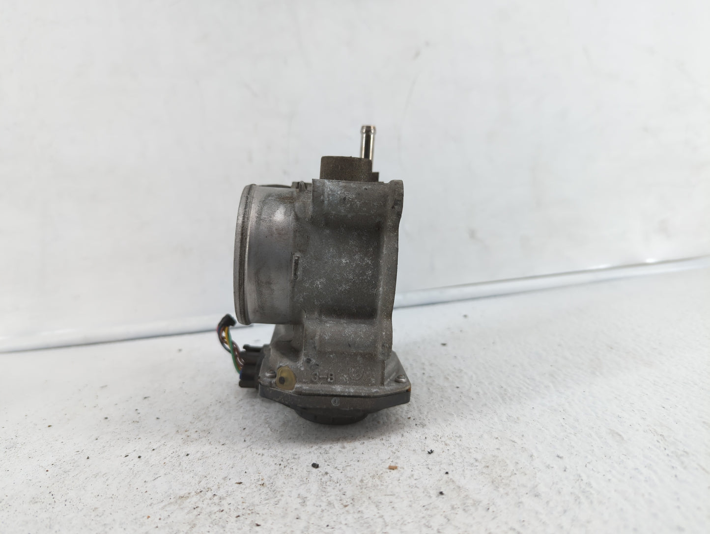 2011-2018 Toyota Corolla Throttle Body P/N:22030-0T080 Fits Fits 2011 2012 2013 2014 2015 2016 2017 2018 OEM Used Auto Parts