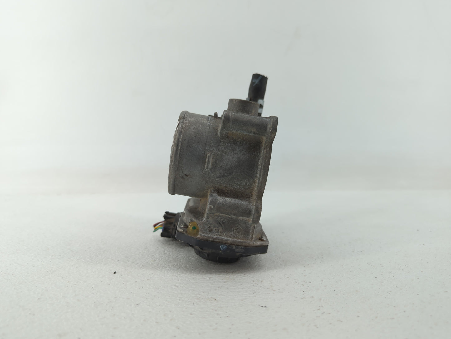 2011-2018 Toyota Corolla Throttle Body P/N:22030-0T080 Fits Fits 2011 2012 2013 2014 2015 2016 2017 2018 OEM Used Auto Parts