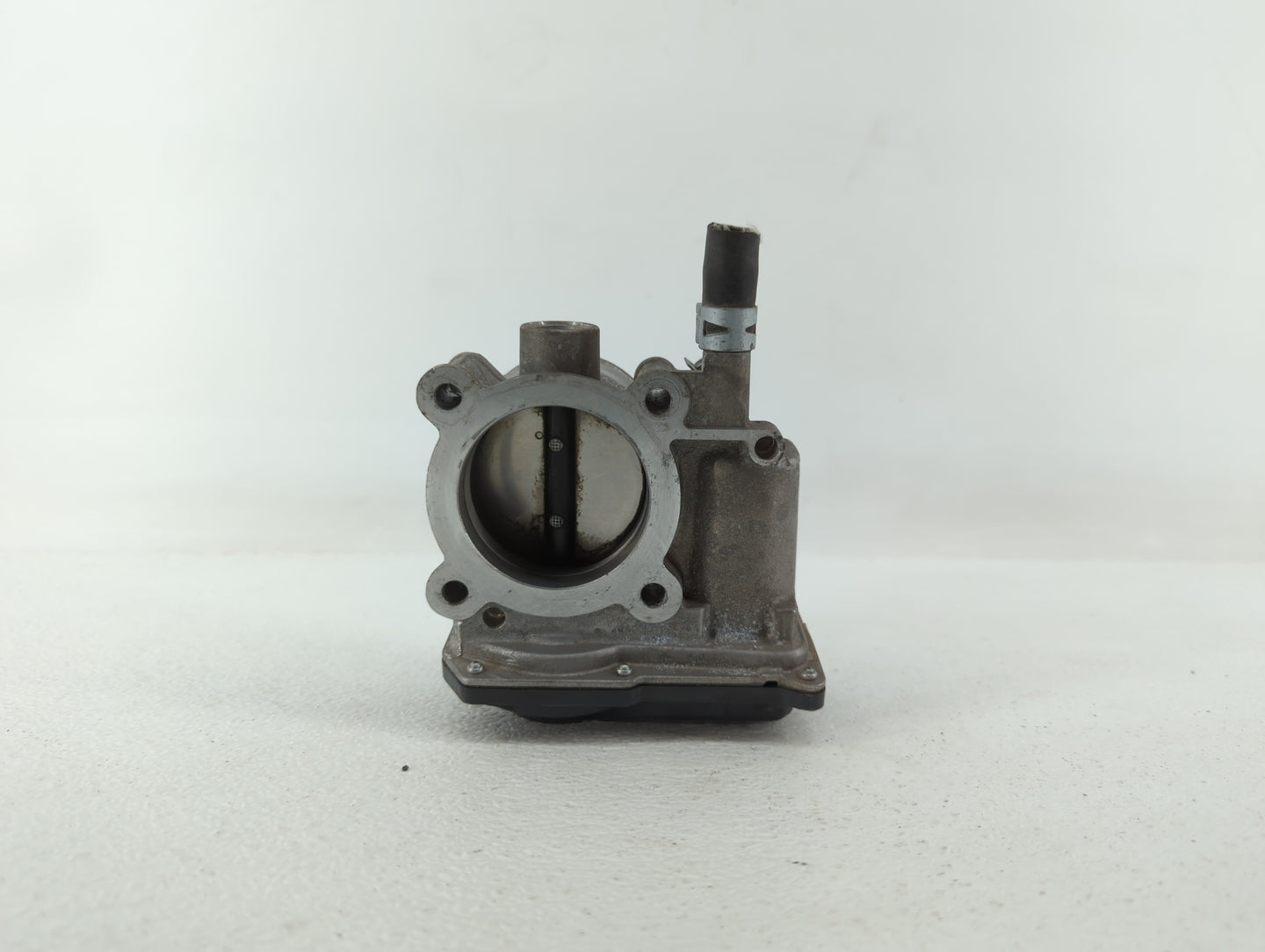 2011-2018 Toyota Corolla Throttle Body P/N:22030-0T080 Fits Fits 2011 2012 2013 2014 2015 2016 2017 2018 OEM Used Auto Parts