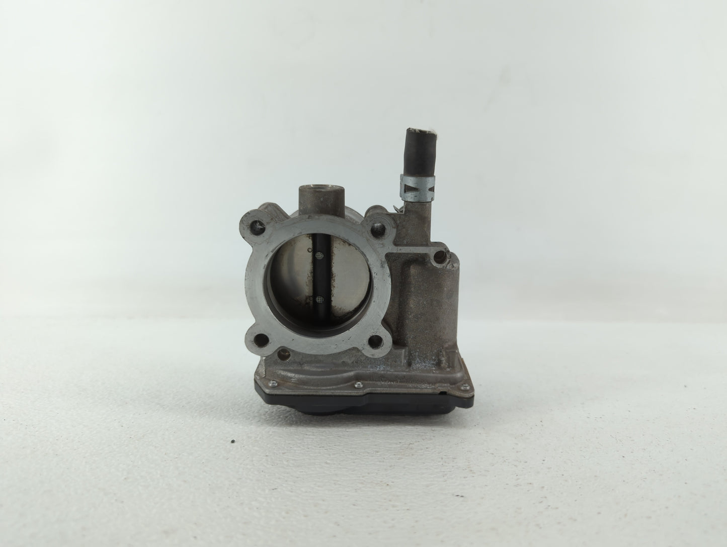 2011-2018 Toyota Corolla Throttle Body P/N:22030-0T080 Fits Fits 2011 2012 2013 2014 2015 2016 2017 2018 OEM Used Auto Parts