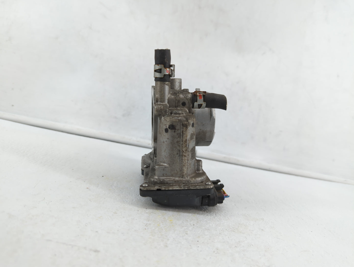 2011-2018 Toyota Corolla Throttle Body P/N:22030-0T080 Fits Fits 2011 2012 2013 2014 2015 2016 2017 2018 OEM Used Auto Parts