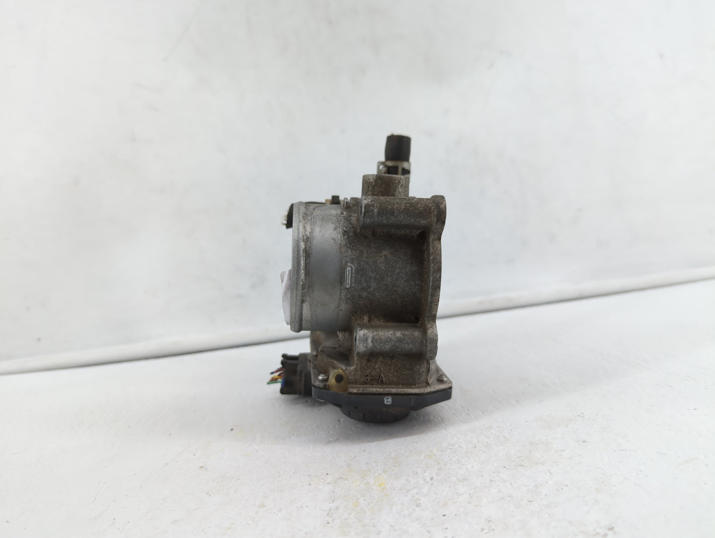 2011-2018 Toyota Corolla Throttle Body P/N:22030-0T080 Fits Fits 2011 2012 2013 2014 2015 2016 2017 2018 OEM Used Auto Parts