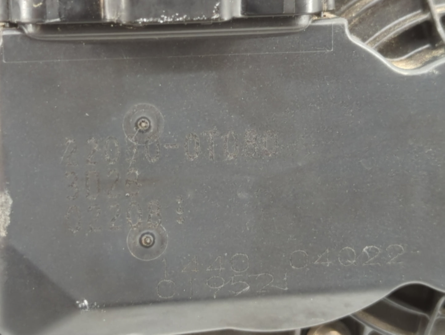 2011-2018 Toyota Corolla Throttle Body P/N:22030-0T080 Fits Fits 2011 2012 2013 2014 2015 2016 2017 2018 OEM Used Auto Parts
