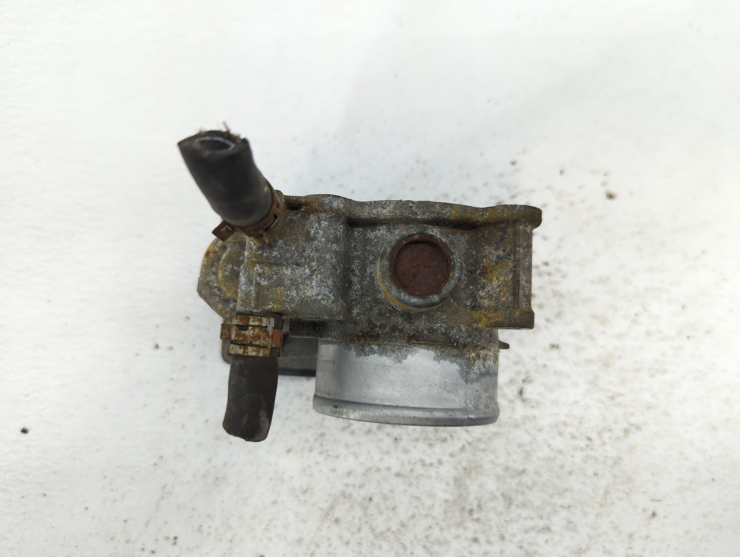 2011-2019 Toyota Corolla Throttle Body P/N:22030-0T080 Fits Fits 2011 2012 2013 2014 2015 2016 2017 2018 2019 OEM Used Auto 