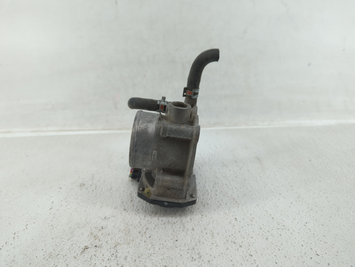 2011-2019 Toyota Corolla Throttle Body P/N:22030-0T080 Fits Fits 2011 2012 2013 2014 2015 2016 2017 2018 2019 OEM Used Auto 