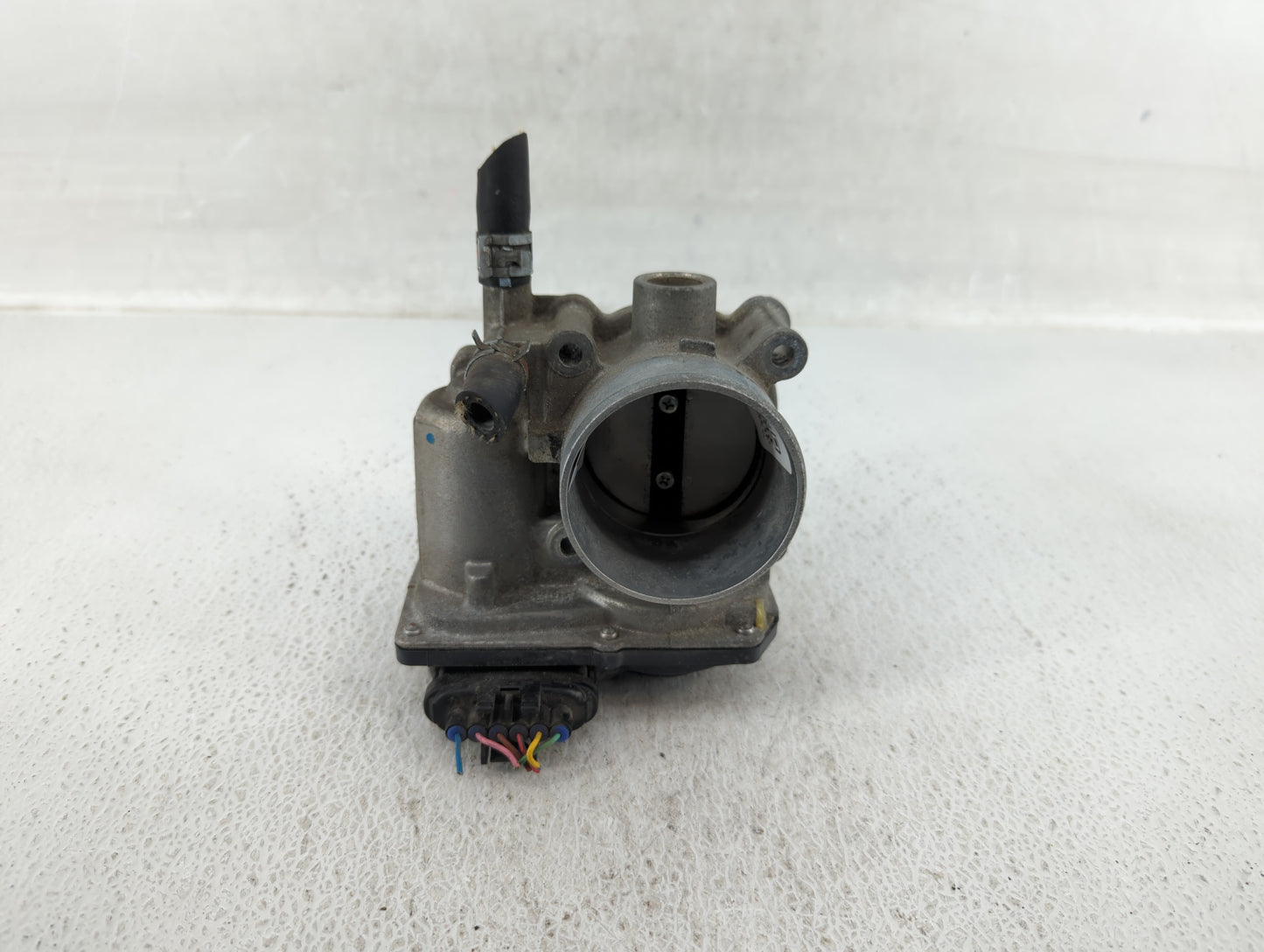 2011-2019 Toyota Corolla Throttle Body P/N:22030-0T080 Fits Fits 2011 2012 2013 2014 2015 2016 2017 2018 2019 OEM Used Auto 