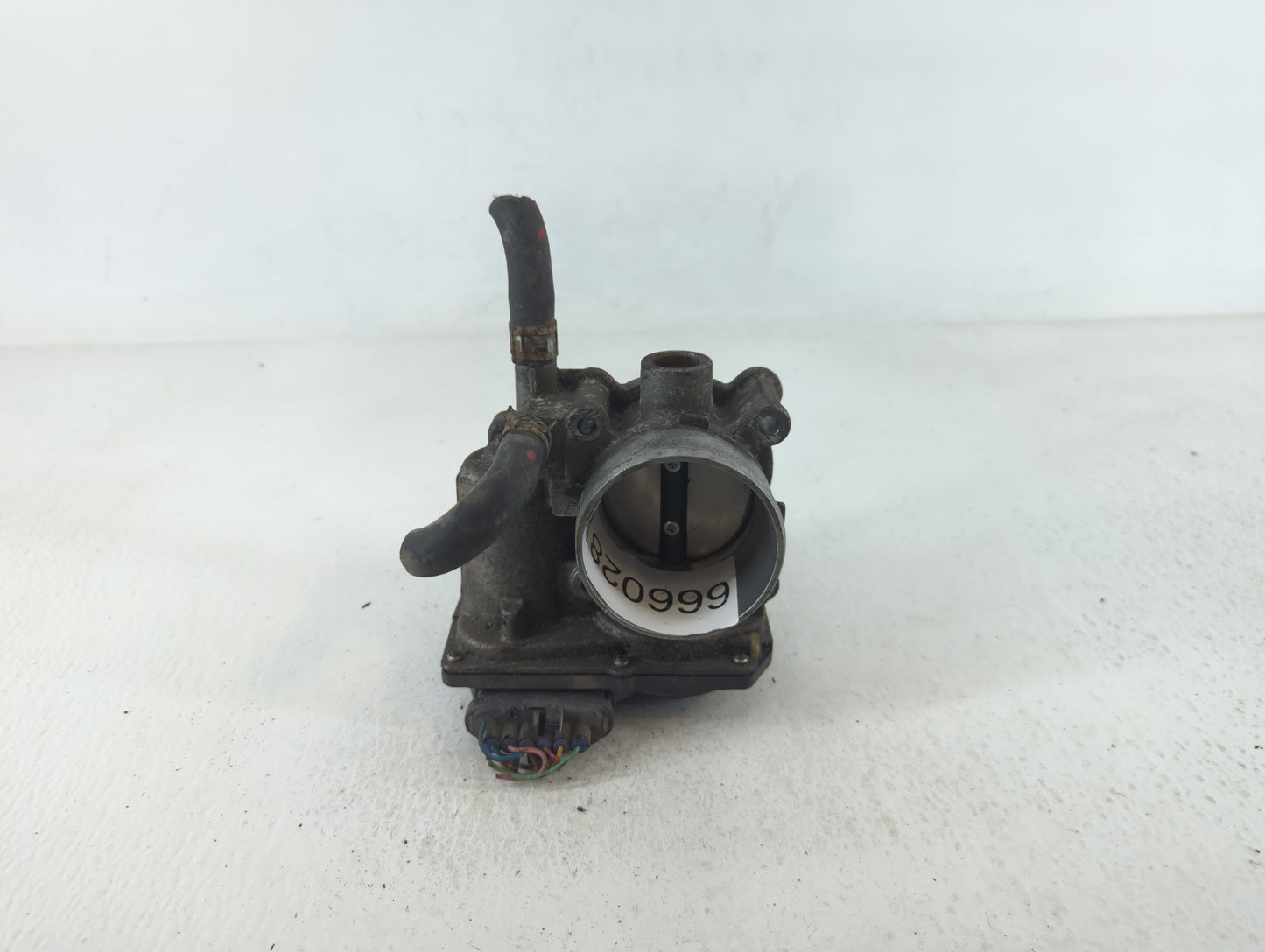 2011-2019 Toyota Corolla Throttle Body P/N:22030-0T080 Fits Fits 2011 2012 2013 2014 2015 2016 2017 2018 2019 OEM Used Auto 
