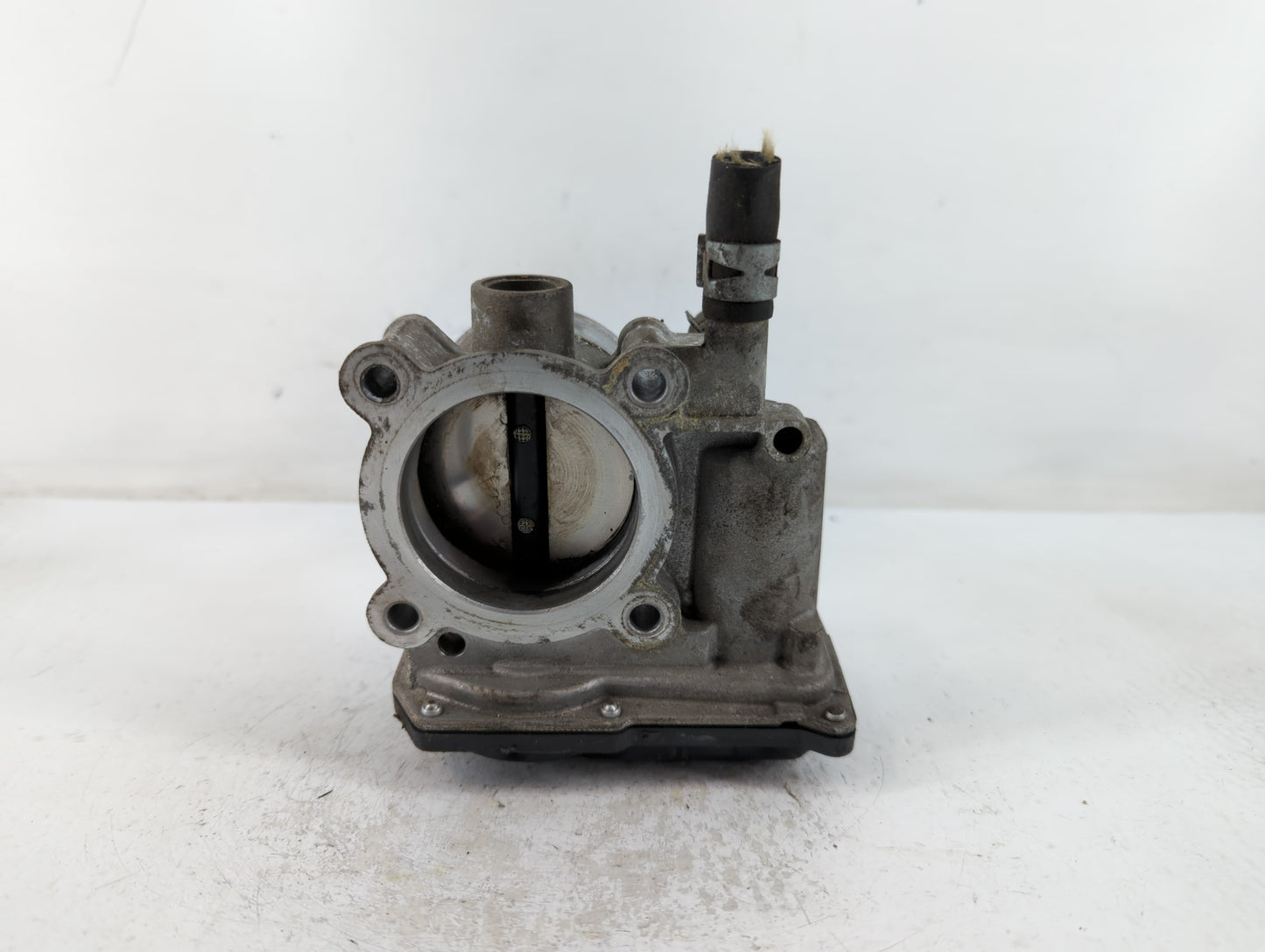 2011-2019 Toyota Corolla Throttle Body P/N:22030-0T080 Fits Fits 2011 2012 2013 2014 2015 2016 2017 2018 2019 OEM Used Auto 