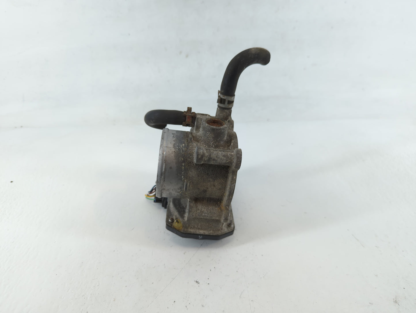 2011-2019 Toyota Corolla Throttle Body P/N:22030-0T080 Fits Fits 2011 2012 2013 2014 2015 2016 2017 2018 2019 OEM Used Auto 