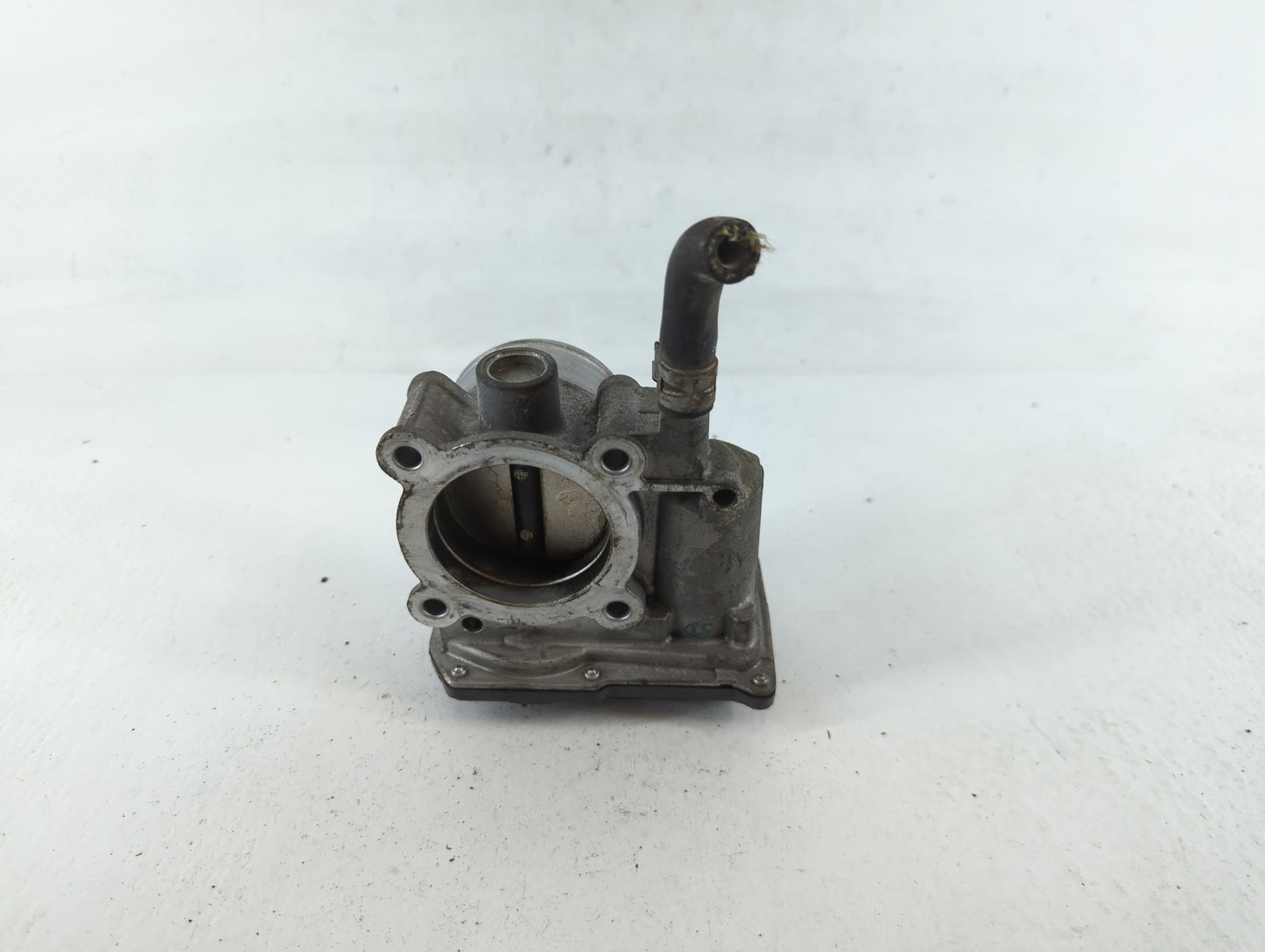 2011-2019 Toyota Corolla Throttle Body P/N:22030-0T080 Fits Fits 2011 2012 2013 2014 2015 2016 2017 2018 2019 OEM Used Auto 