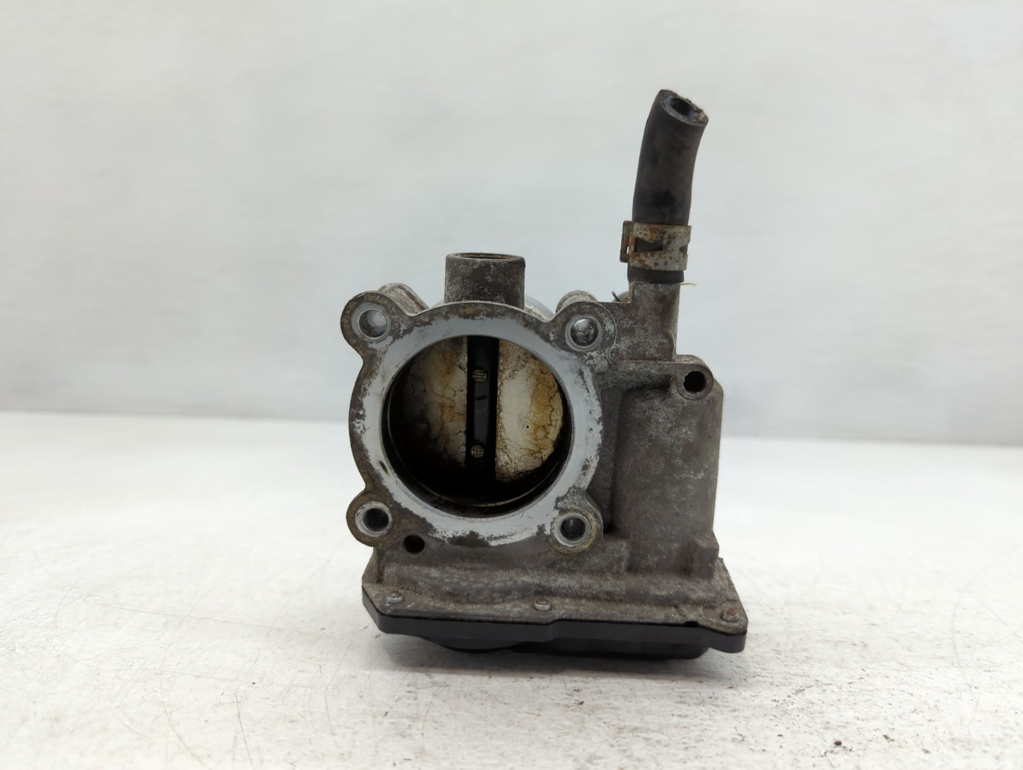 2011-2019 Toyota Corolla Throttle Body P/N:22030-01080 Fits Fits 2011 2012 2013 2014 2015 2016 2017 2018 2019 OEM Used Auto 