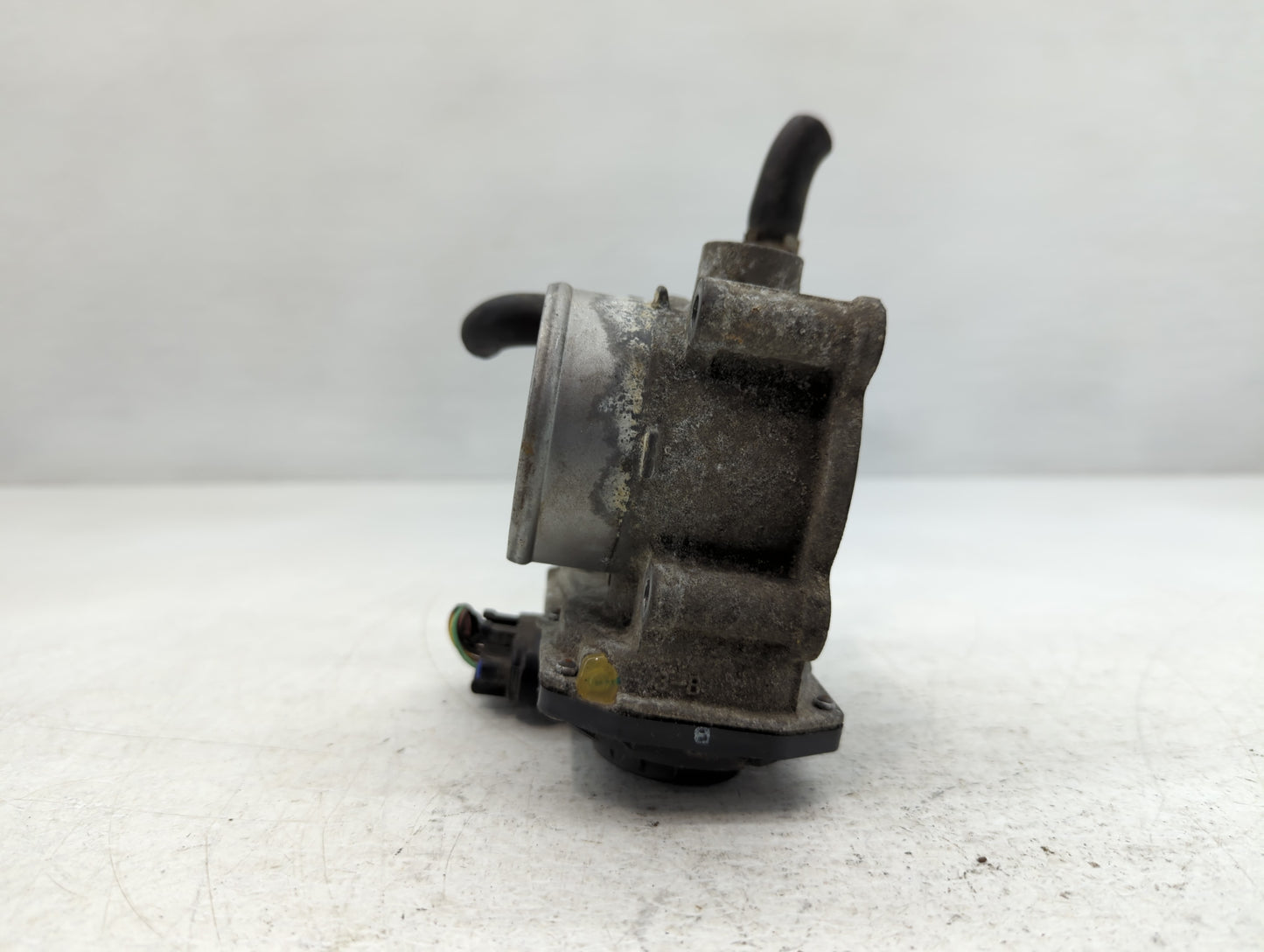 2011-2019 Toyota Corolla Throttle Body P/N:22030-01080 Fits Fits 2011 2012 2013 2014 2015 2016 2017 2018 2019 OEM Used Auto 