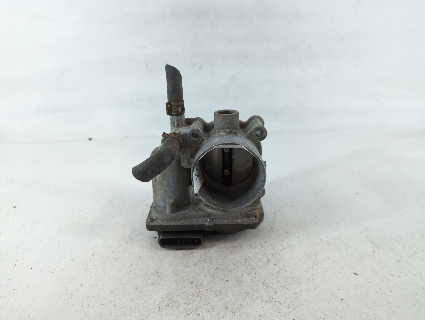 2011-2019 Toyota Corolla Throttle Body P/N:22030-0T080 Fits Fits 2011 2012 2013 2014 2015 2016 2017 2018 2019 OEM Used Auto 