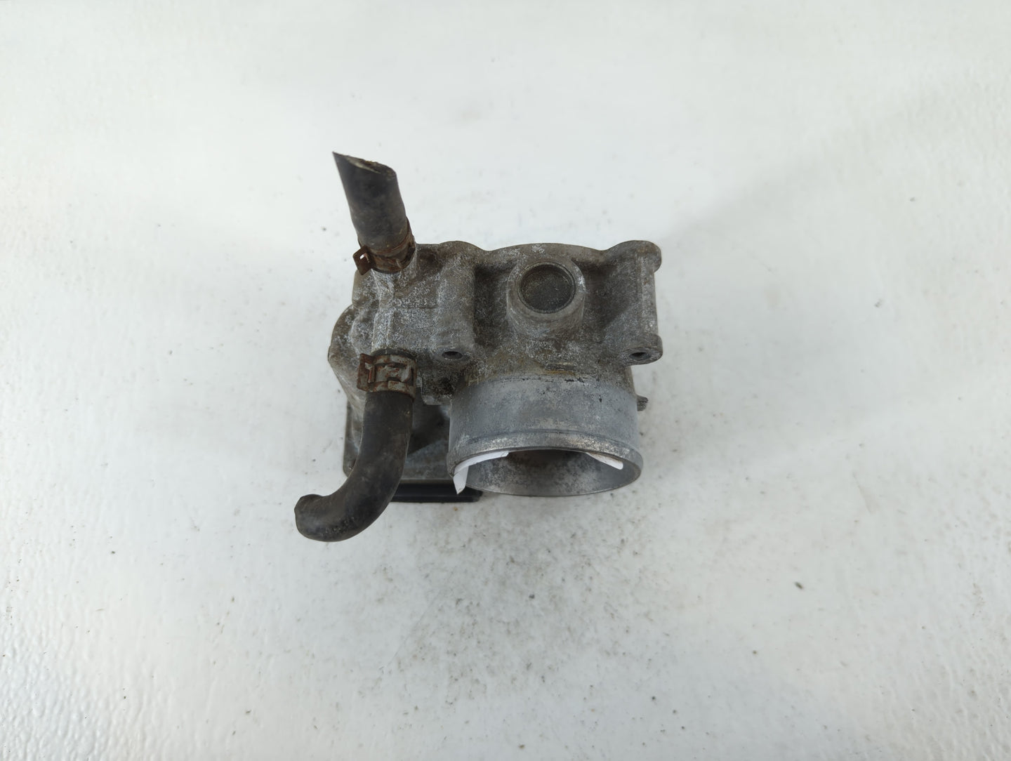 2011-2019 Toyota Corolla Throttle Body P/N:22030-0T080 Fits Fits 2011 2012 2013 2014 2015 2016 2017 2018 2019 OEM Used Auto 