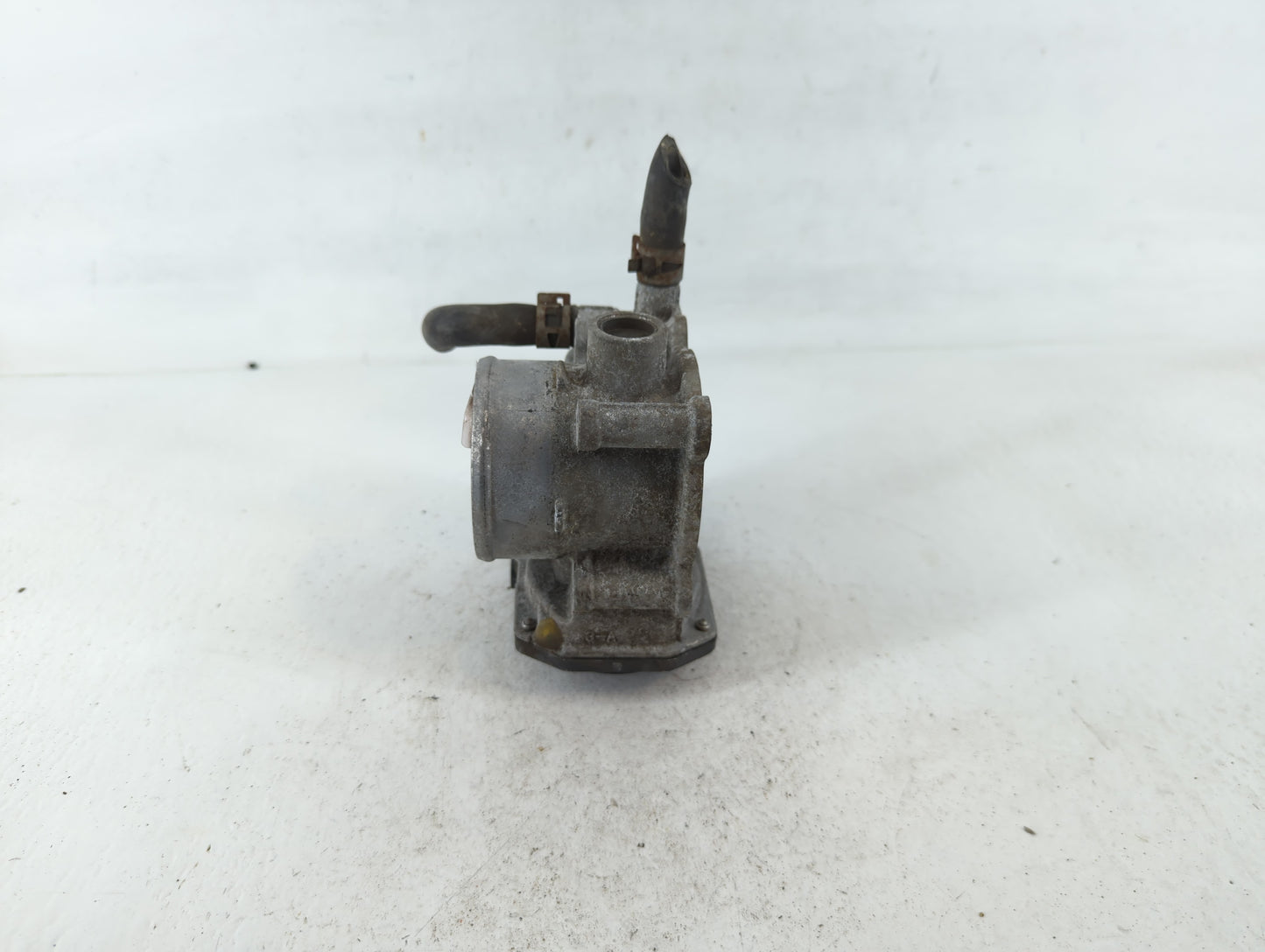 2011-2019 Toyota Corolla Throttle Body P/N:22030-0T080 Fits Fits 2011 2012 2013 2014 2015 2016 2017 2018 2019 OEM Used Auto 