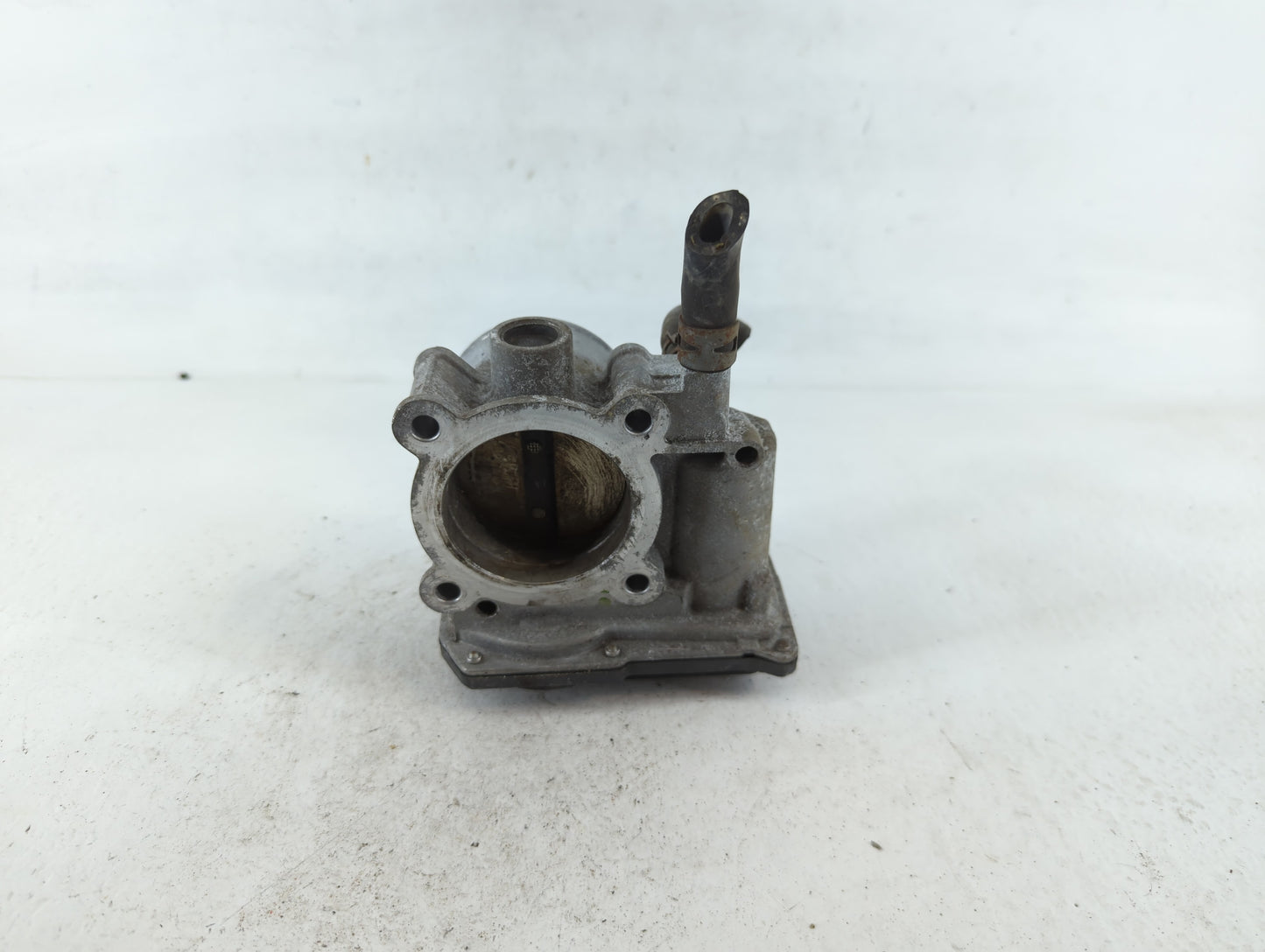 2011-2019 Toyota Corolla Throttle Body P/N:22030-0T080 Fits Fits 2011 2012 2013 2014 2015 2016 2017 2018 2019 OEM Used Auto 