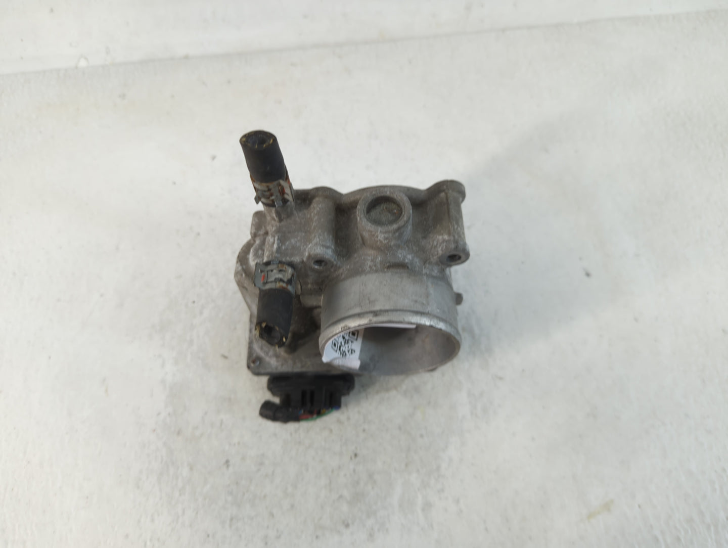 2011-2019 Toyota Corolla Throttle Body P/N:22030-0T080 Fits Fits 2011 2012 2013 2014 2015 2016 2017 2018 2019 OEM Used Auto 