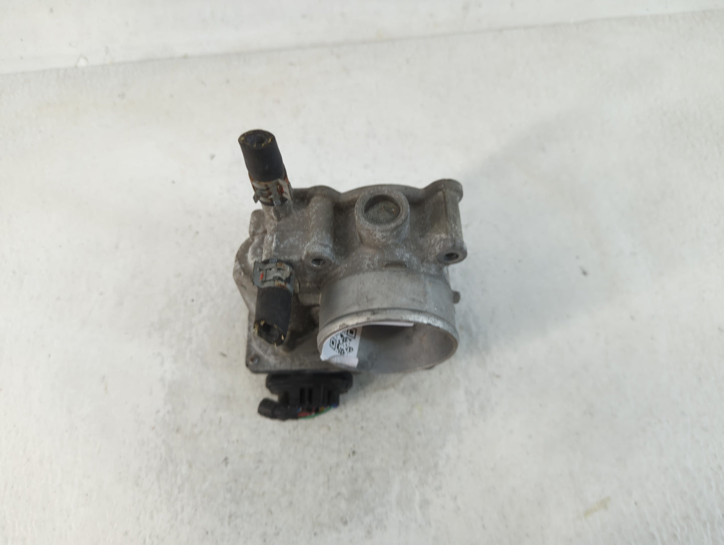 2011-2019 Toyota Corolla Throttle Body P/N:22030-0T080 Fits Fits 2011 2012 2013 2014 2015 2016 2017 2018 2019 OEM Used Auto 