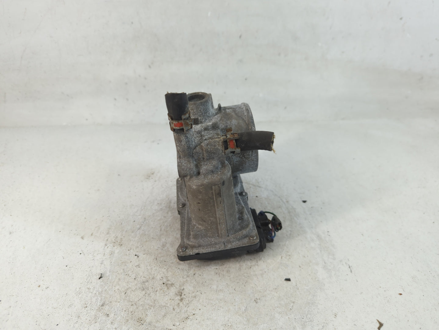2011-2019 Toyota Corolla Throttle Body P/N:22030-0T080 Fits Fits 2011 2012 2013 2014 2015 2016 2017 2018 2019 OEM Used Auto 