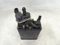 2013 Toyota Highlander Fuel Vapor Charcoal Canister - Oemusedautoparts1.com
