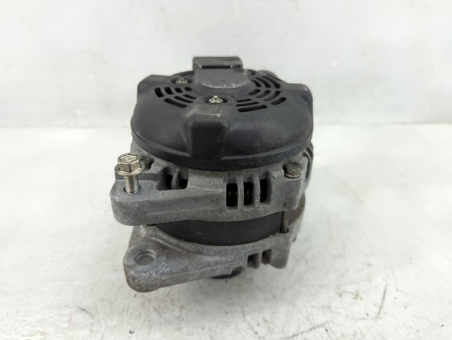 2008-2013 Toyota Highlander Alternator Replacement Generator Charging Assembly Engine OEM P/N:27060-0P241 Fits OEM Used Auto
