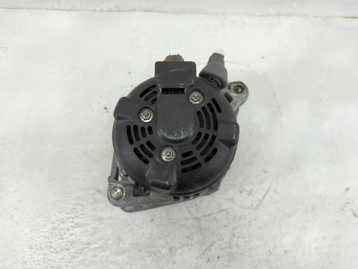 2008-2013 Toyota Highlander Alternator Replacement Generator Charging Assembly Engine OEM P/N:27060-0P241 Fits OEM Used Auto