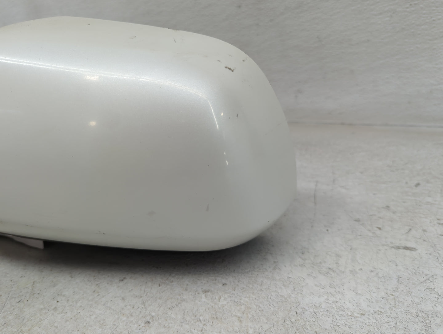 2008-2013 Toyota Highlander Driver Side View Mirror - Left Door Mirror OEM Used - Oemusedautoparts1.com
