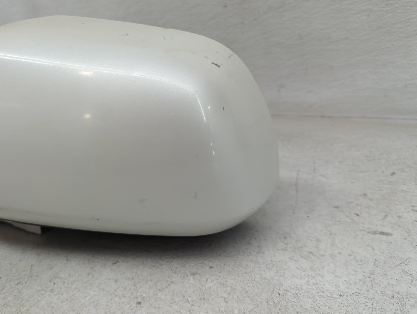 2008-2013 Toyota Highlander Driver Side View Mirror - Left Door Mirror OEM Used - Oemusedautoparts1.com