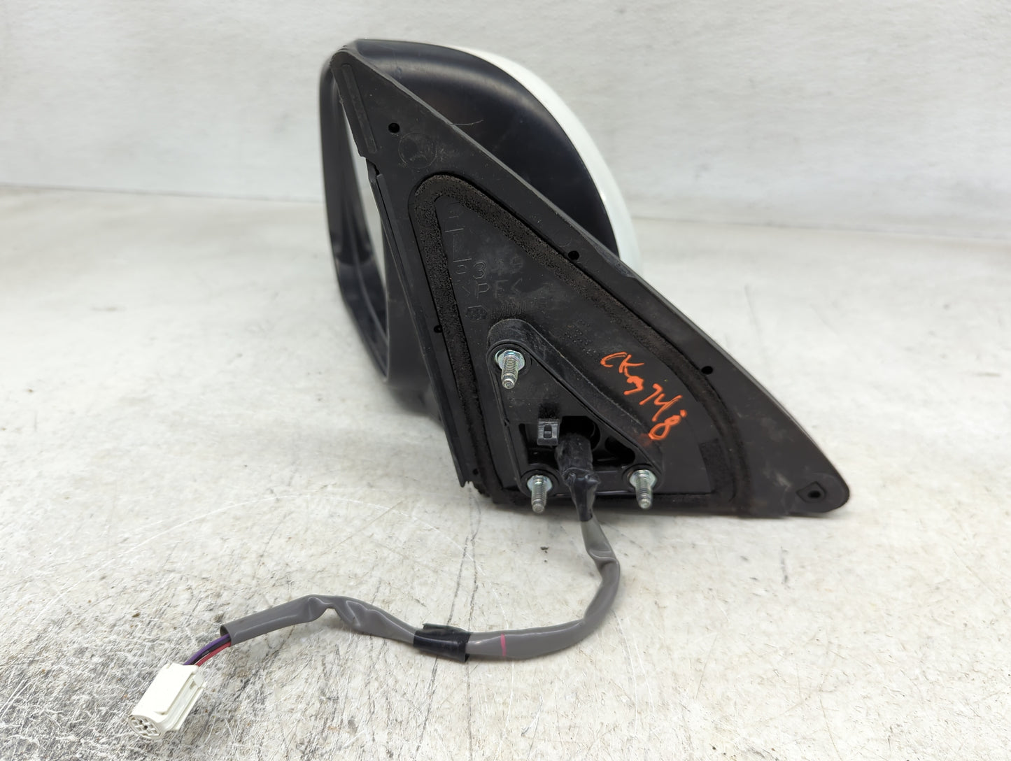 2008-2013 Toyota Highlander Driver Side View Mirror - Left Door Mirror OEM Used - Oemusedautoparts1.com