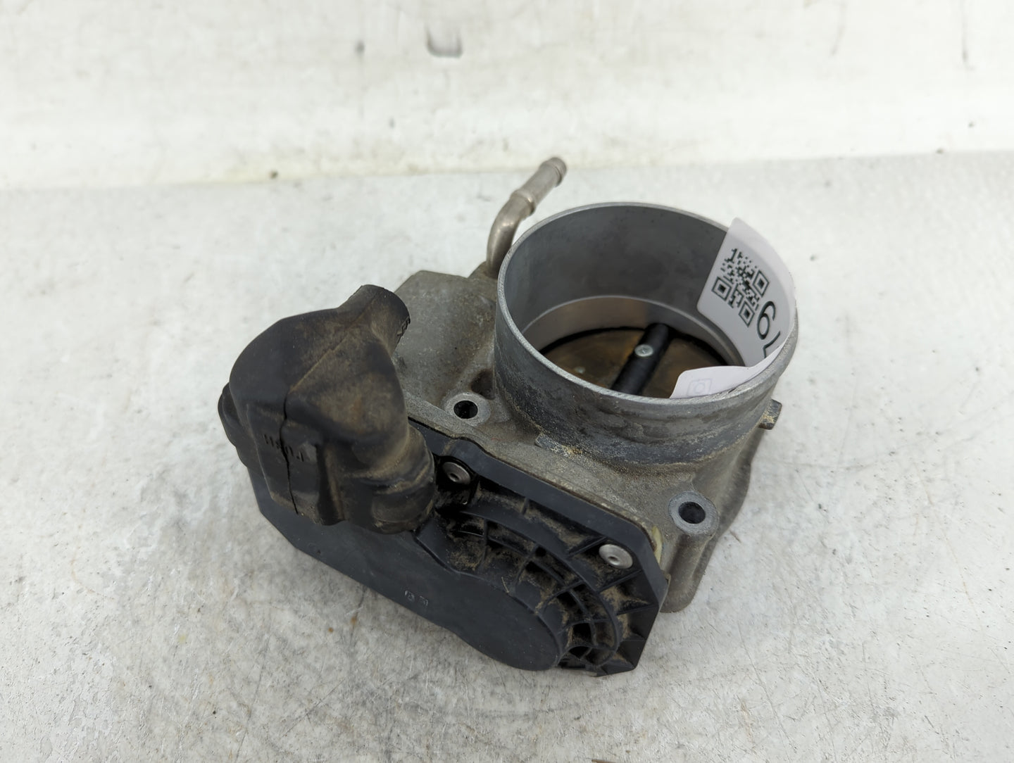 2008-2016 Toyota Highlander Throttle Body P/N:2203031030 Fits OEM Used Auto Parts - Oemusedautoparts1.com