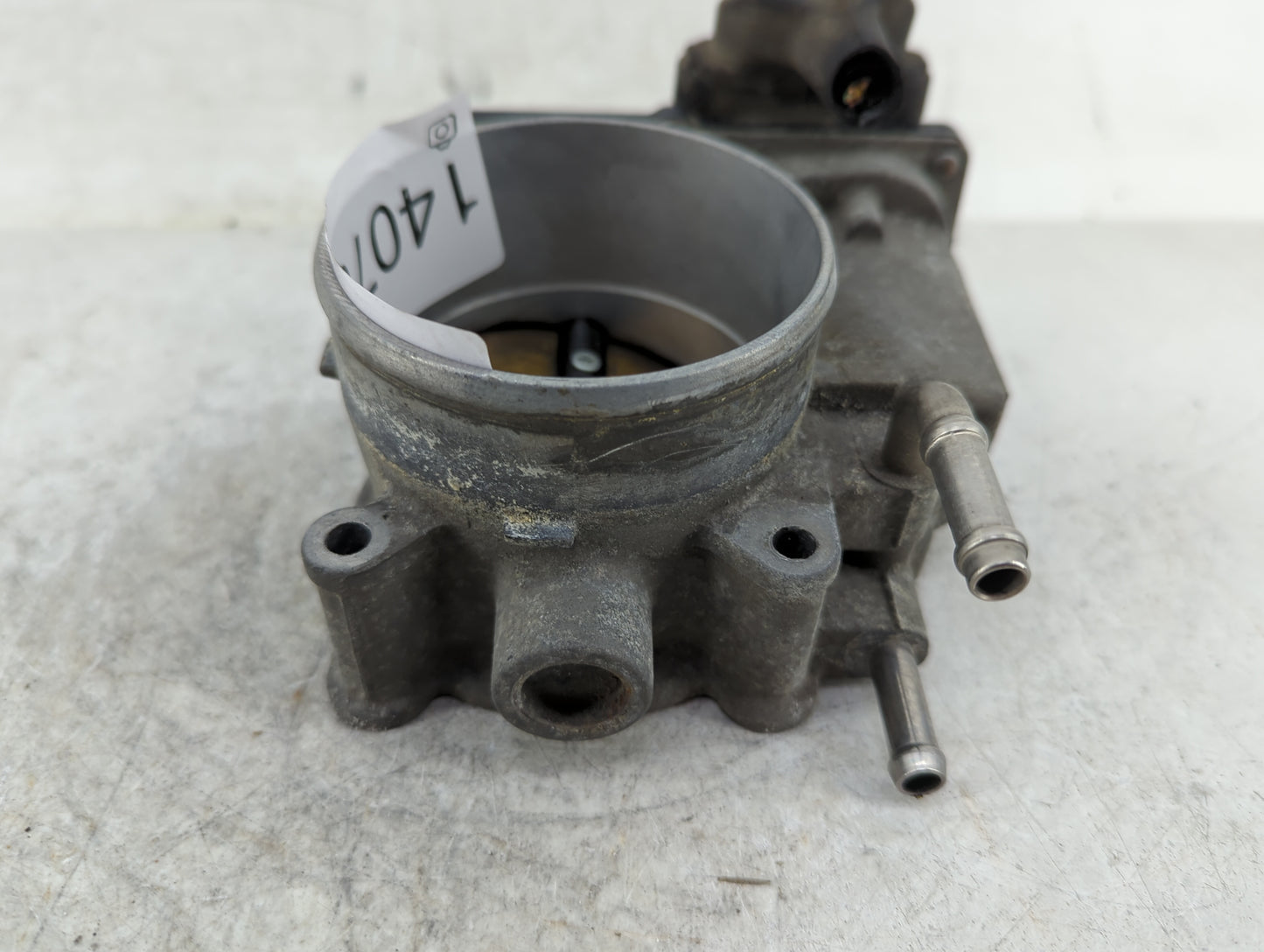 2008-2016 Toyota Highlander Throttle Body P/N:2203031030 Fits OEM Used Auto Parts - Oemusedautoparts1.com