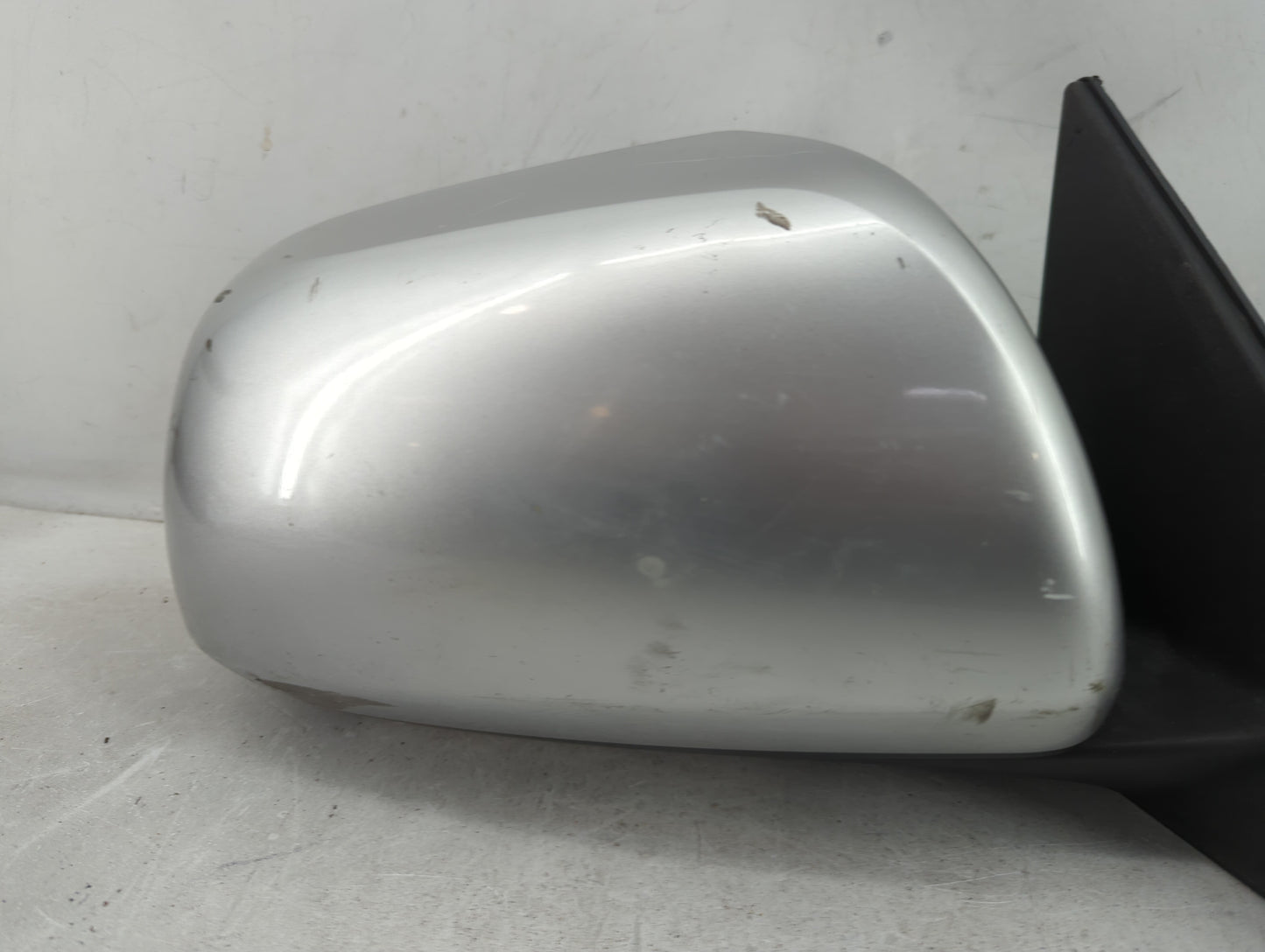 2008-2013 Toyota Highlander Passenger Side View Mirror - Right Door Mirror OEM Used - Oemusedautoparts1.com