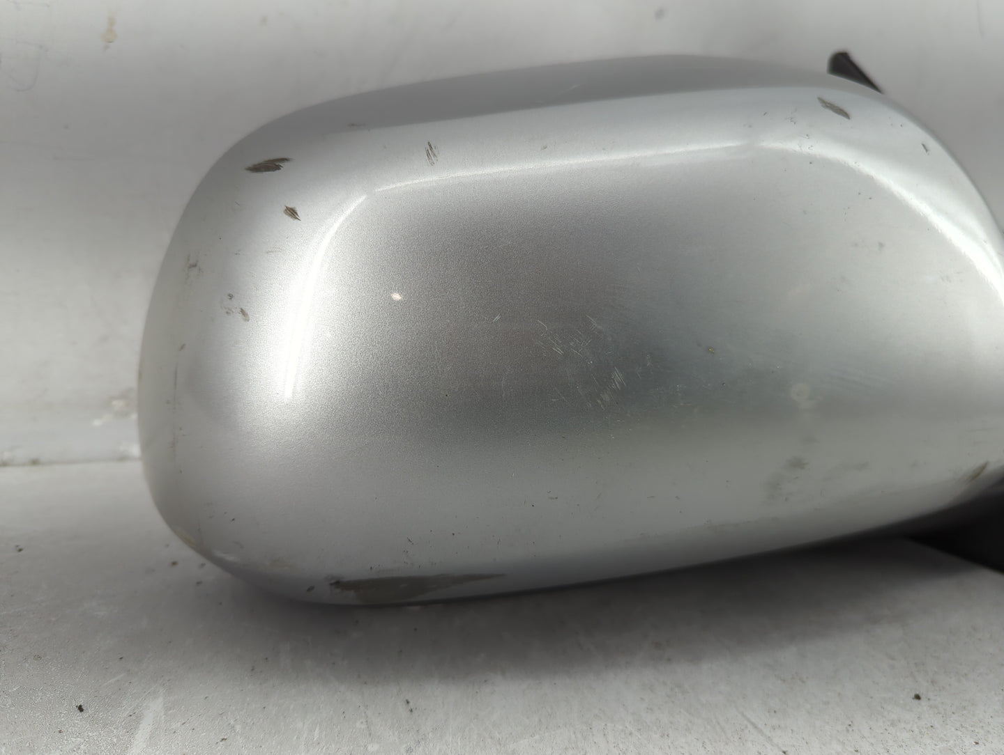 2008-2013 Toyota Highlander Passenger Side View Mirror - Right Door Mirror OEM Used - Oemusedautoparts1.com